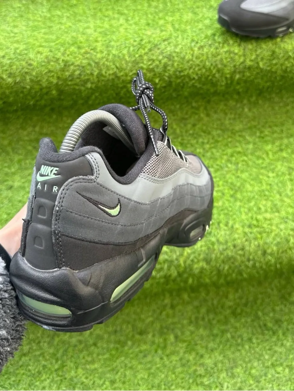 Shoes Nike Air Max 95 Vapor Green Men's Brand New Men's Sneakers Size 9 US - Picture 4 of 5